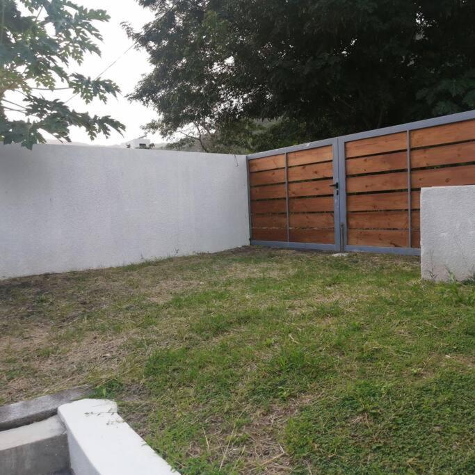 Lnd Apartments - Le Morne - One Bedroom La Gaulette Zewnętrze zdjęcie